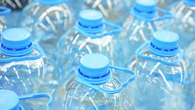 Certifikace plastů pro styk s potravinami: Víte co musí splňovat obaly z plastů a plasty pro styk s potravinami z pohledu legislativy?